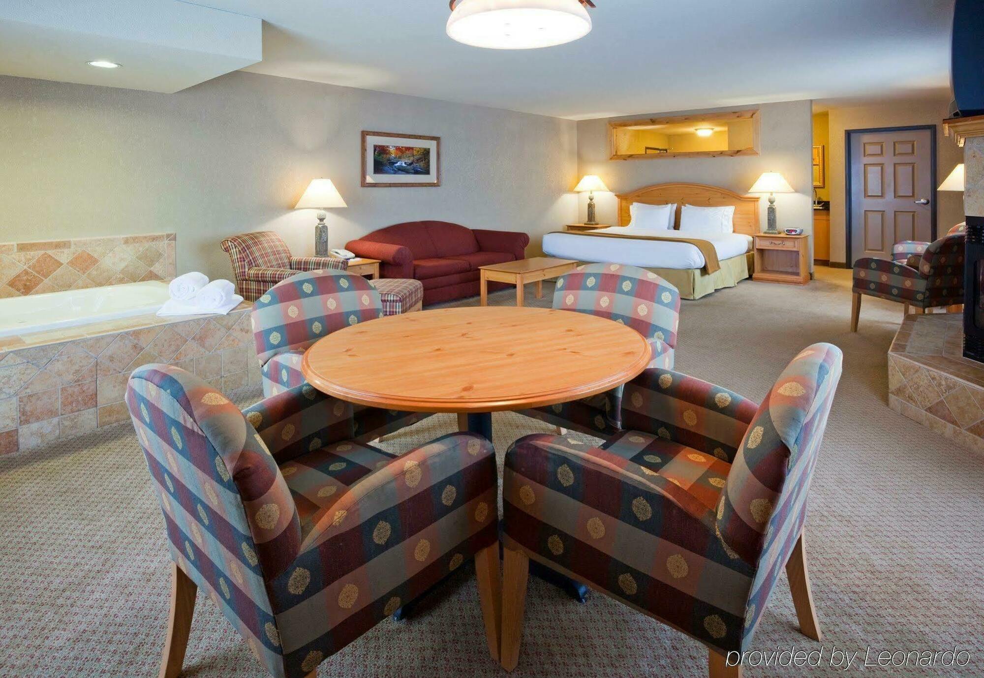 Holiday Inn Express Hotel & Suites Brainerd-Baxter, An Ihg Hotel Eksteriør billede